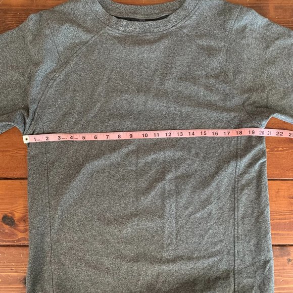 Lululemon Split Short Sleeve Heathered Speckled Black Women's Oversized Top EUC - Picture 11 of 13